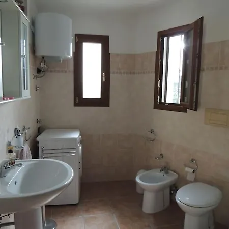 Casa de Férias Spazioso Trilocale - *